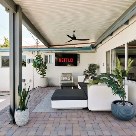 Mountain Views! Outdoor kitchen, heated pool, hot tub, shuffleboard, hike nearby