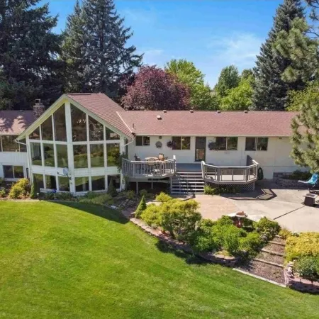 Luxury Panoramic View Home