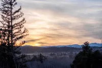 Family-Friendly Jefferson Cabin w/ Amazing Views! - 3 tähden