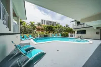 Surf & Sand Seaside - Pools