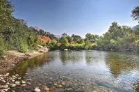 Kaweah Riverside Retreat