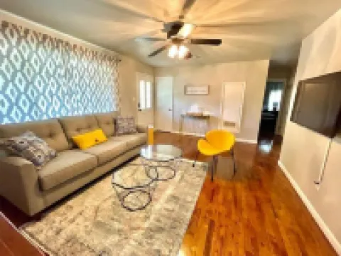 Just like HOME! Comfy KING bed, REMODELED! CLEAN!