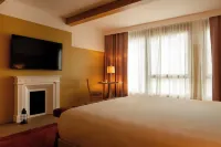 9Hotel Chelton Hotels in European District