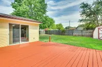 Peaceful Home Near Youngstown: Fenced Backyard! - Wifi