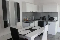 Lipp Apartments