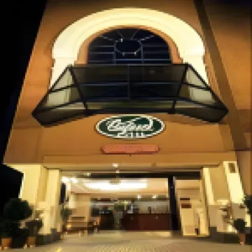 Oxford Hotel Các khách sạn gần Church of Saints Peter and Paul