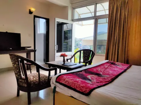 卡爾納巴蒂酒店