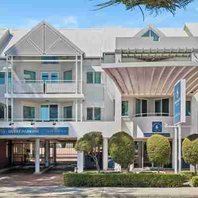 Broadwater Resort Como Hotel Exterior