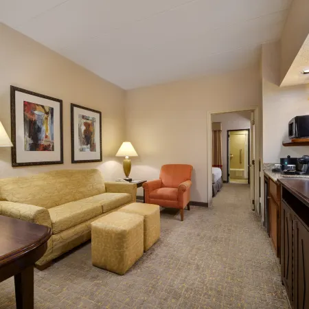 Embassy Suites by Hilton Boston Marlborough