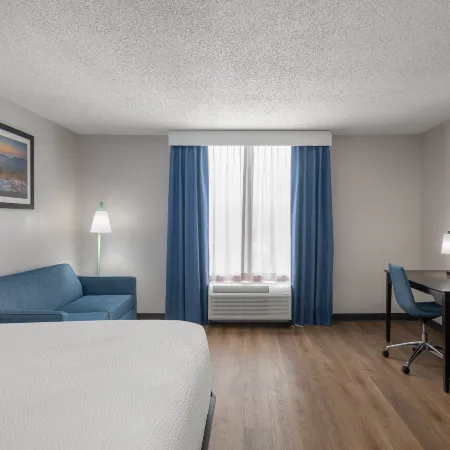 Garner Hotel WYTHEVILLE EAST by IHG