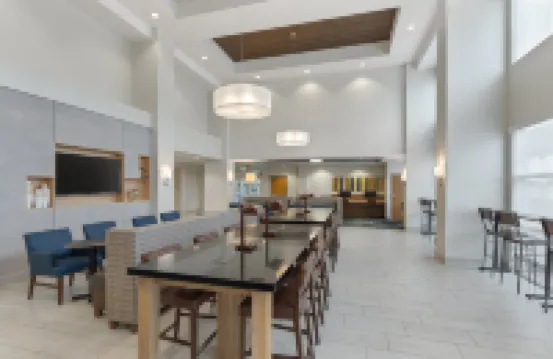 Holiday Inn Express & Suites SACRAMENTO AIRPORT NATOMAS by IHG