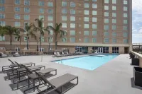 DoubleTree by Hilton Modesto - Pools