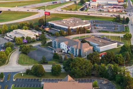 Spark by Hilton Indianapolis Northeast Fishers