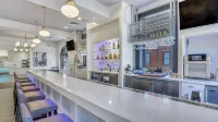 Staybridge Suites SAVANNAH HISTORIC DISTRICT by IHG - bar
