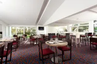 里爾昂格洛西假日酒店 - 早餐