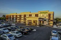 Holiday Inn CLEVELAND NORTHEAST - MENTOR by IHG - parking