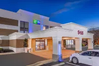 Holiday Inn Express Ramsey-Mahwah Отели рядом с достопримечательностью «вдхр. Макмиллан»
