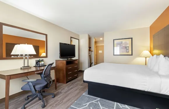 紐布朗費爾斯貝斯特韋斯特套房酒店