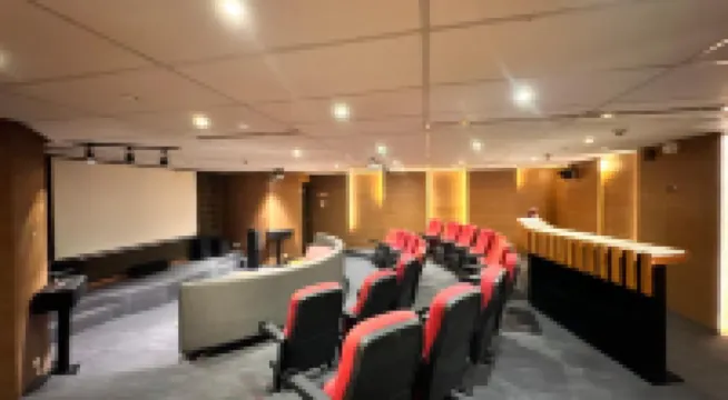 AdahkuMaya Luxury Suites