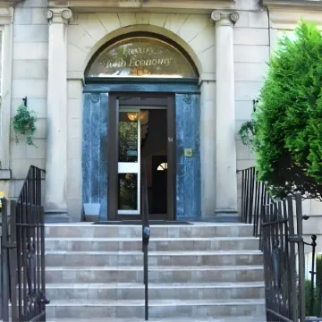 Park View House Отели рядом с достопримечательностью «Аббатство Хоулируд»