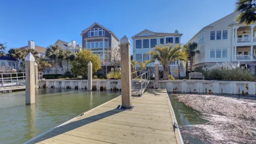 20 Morgan Place Drive by Avantstay Waterfront Home w/ Private Dock