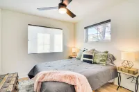 Modern Erie Home - Walk to Downtown! -  Privatzimmer