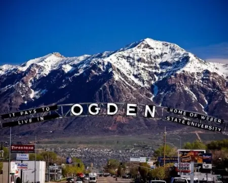 Beautiful Newly Renovated Basement Apartment Hotels in Ogden