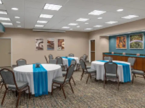 歡朋酒店及套房-塔科馬/普亞勒普 皮爾斯縣酒店