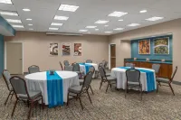 Hampton Inn & Suites Tacoma/Puyallup Hotels in Sumner
