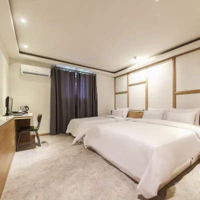 Pyeongtaek Wol Hotel CGV 平泽附近的飯店