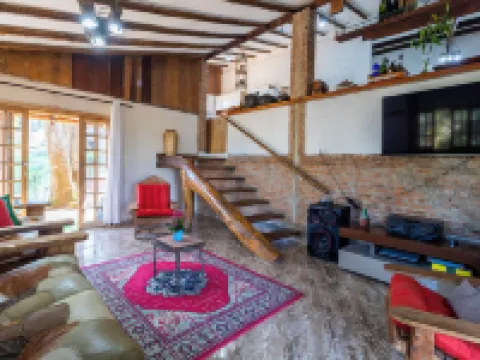 Sítio com 5 suítes e piscina Hotels in Ibiuna