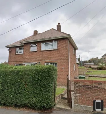 Relax in This Charming East Cowes House With Garden and BBQ Hotel a 