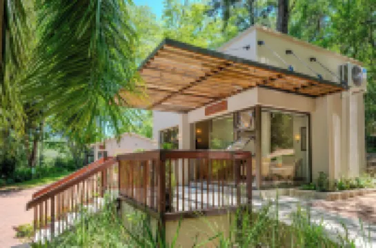 ブッシュベイビー バレー ロッジ