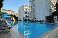 altuncu premıum termal hotel - piscine