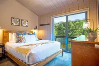 Wildwood Cottage at Villager + SV Resort Amenities - balcony
