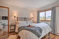Private Balcony and Resort Perks Silverthorne Condo - Pool