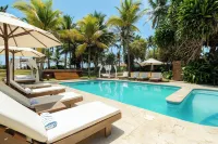 Award-Winning Beachfront VillaSleeps 28  • Full Staff • Pool Spa Private Beach - 빌라