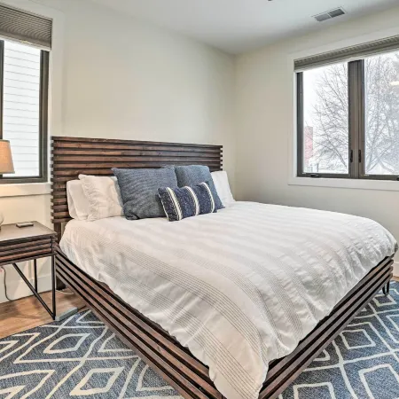 Traverse City Condo Half Mi to Front Street!