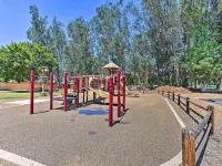 Walk to Poway Farmers Market Family Retreat! Hotels in Poway