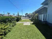 Spacious Stylish Coastal Escape Hotels in Tuncurry