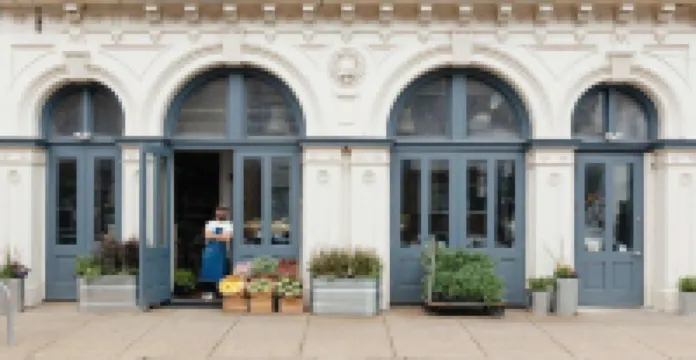 拱門酒店及公寓