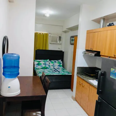 Tranquil Studio Retreat with Shared Pool in Davao City