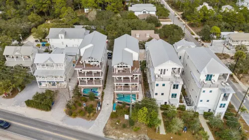 Summer Wind 7 Bedroom Home by RedAwning - Parking