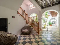 Casa Las Ruinas by Stay with Bear Hotels near Escambrón Beach