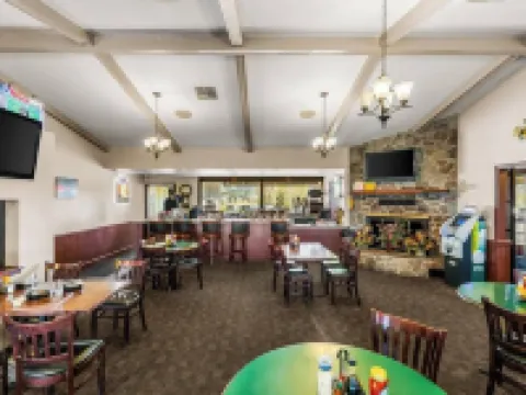 Lake Shastina Golf Resort Hoteles en Weed