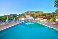 Paradiso Terme Resort & Spa Con 5 Piscine Termali - С бассейном