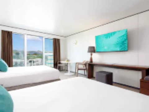 Sonesta Maho Beach All Inclusive Resort Casino & Spa Hotéis em Lowlands