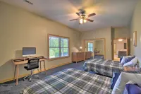 Expansive Home on 16 Acres w/ Smoky Mountain Views - balcony
