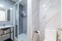 Ayz Princesa-Auto Check-in Property - Pensions