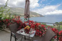 Ballas Apartments - Ocean View